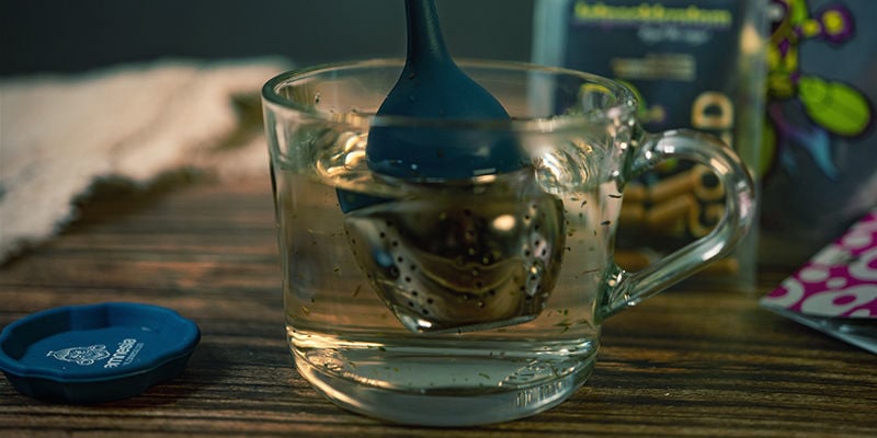 Chi Può Trarre Beneficio dal Tè di Kratom?